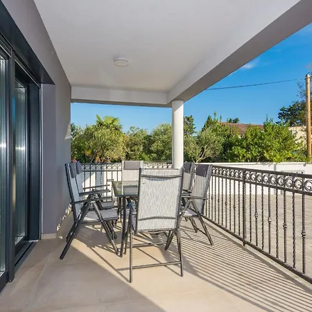 Spanic 1 By Interhome Apartmán *